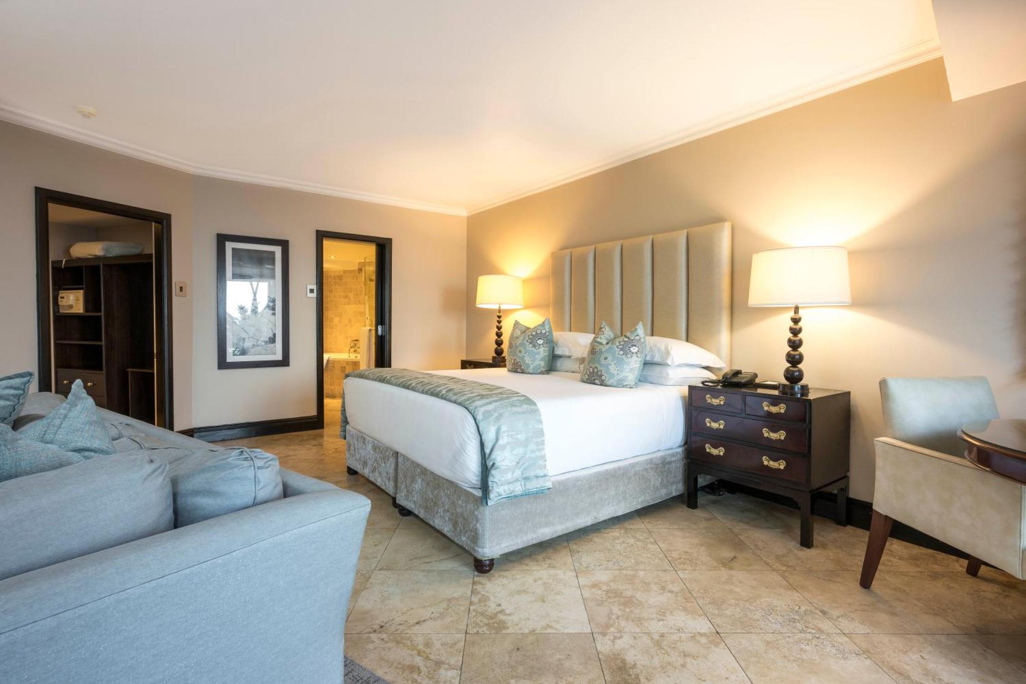 Beverly Hills Durban Luaran gambar A bedroom at the Cape Grace