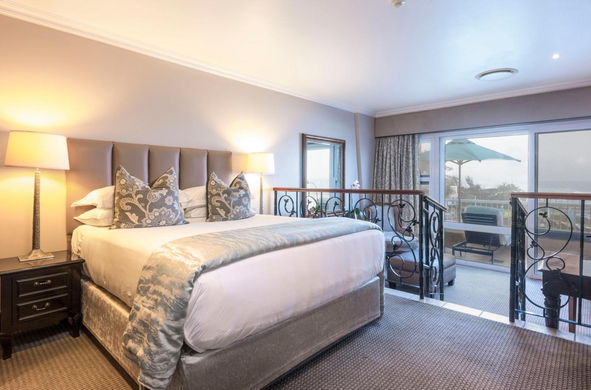 Beverly Hills Durban Luaran gambar A bedroom at the hotel