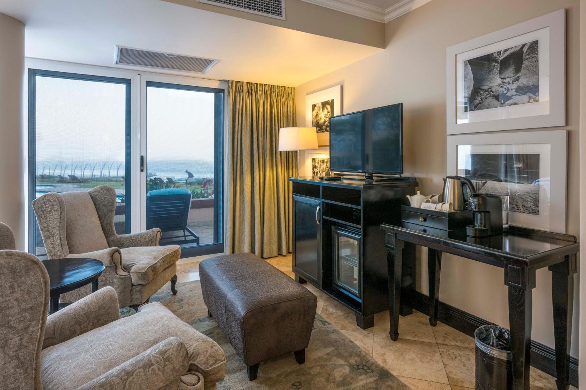 Beverly Hills Durban Luaran gambar A suite at the InterContinental