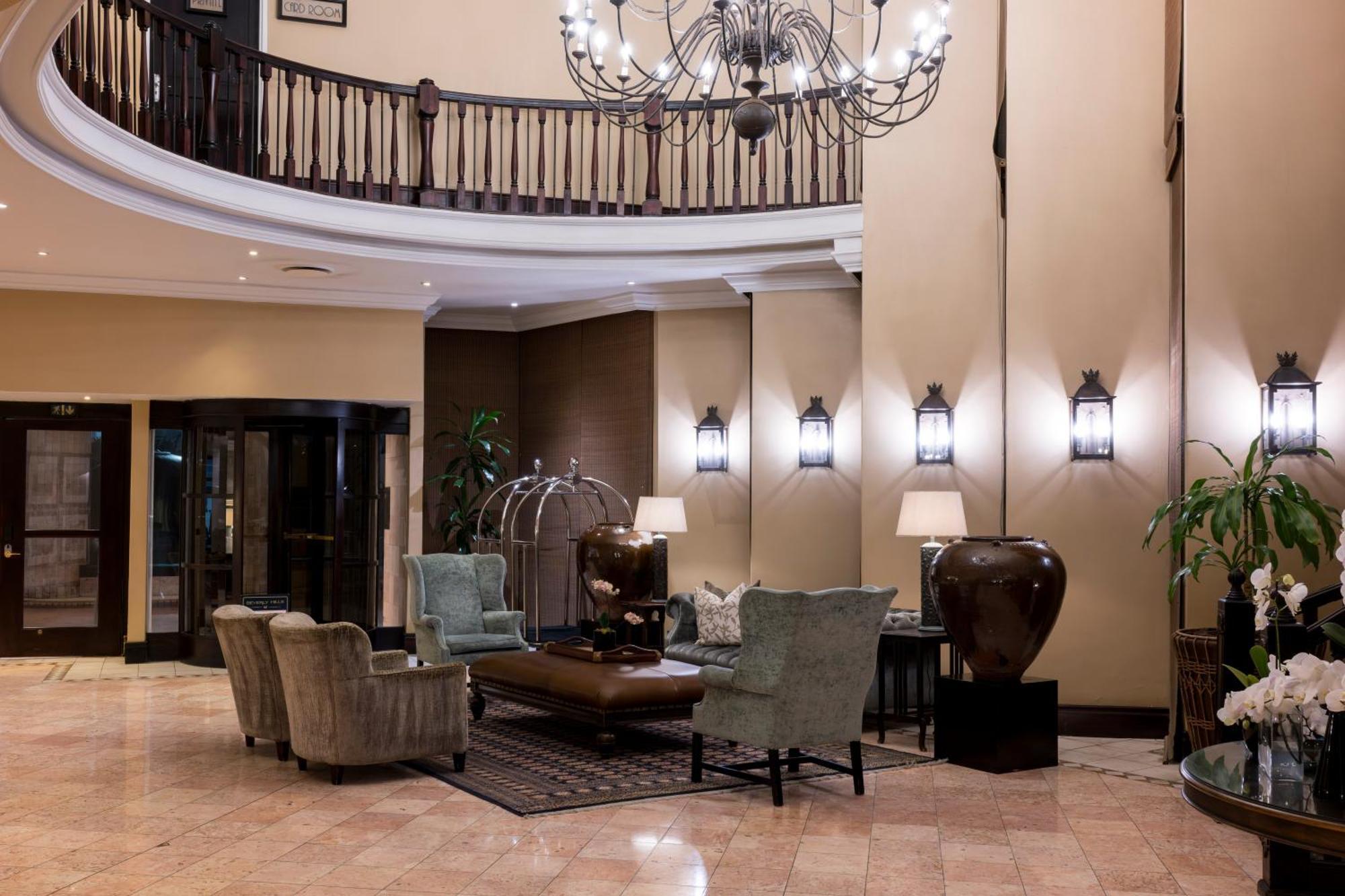 Beverly Hills Durban Luaran gambar The lobby of the hotel
