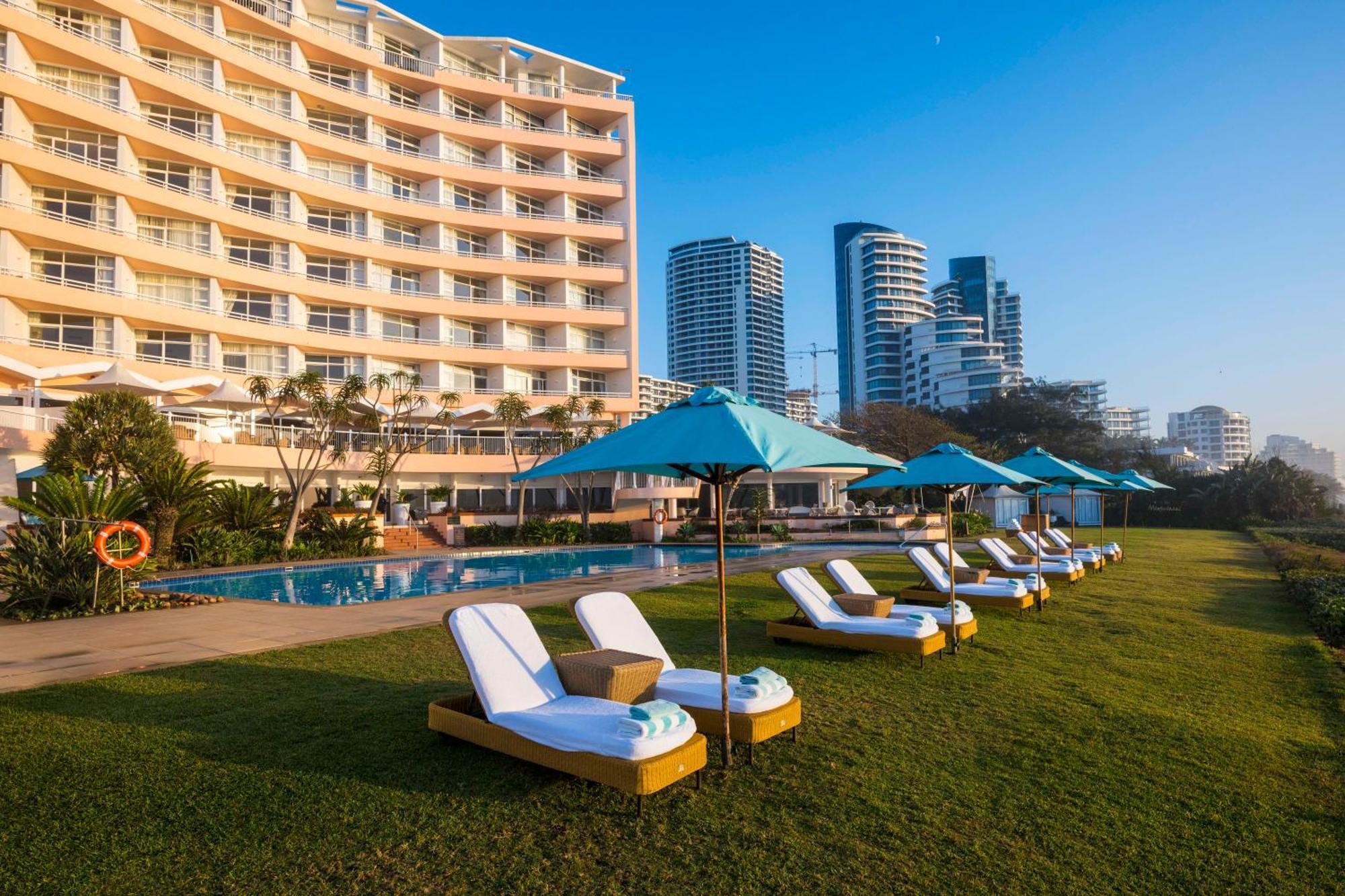 Beverly Hills Durban Luaran gambar The pool at The Oberoi Mumbai